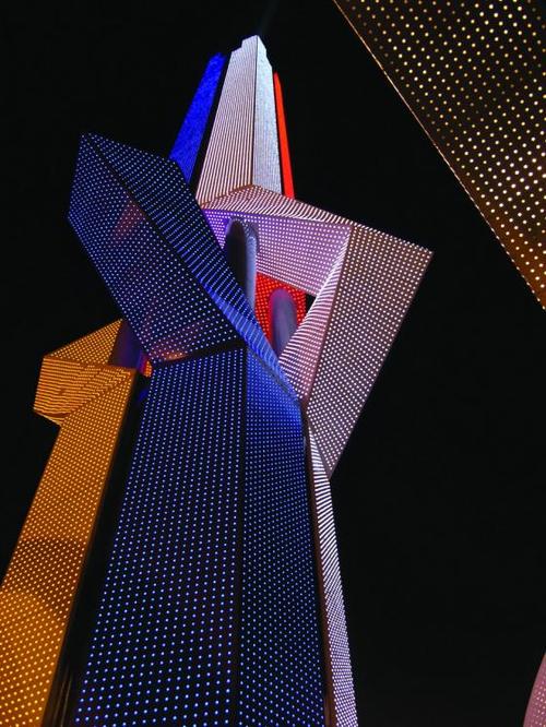 天津经济技术开发区"五洲擎天"标志塔第4张图片